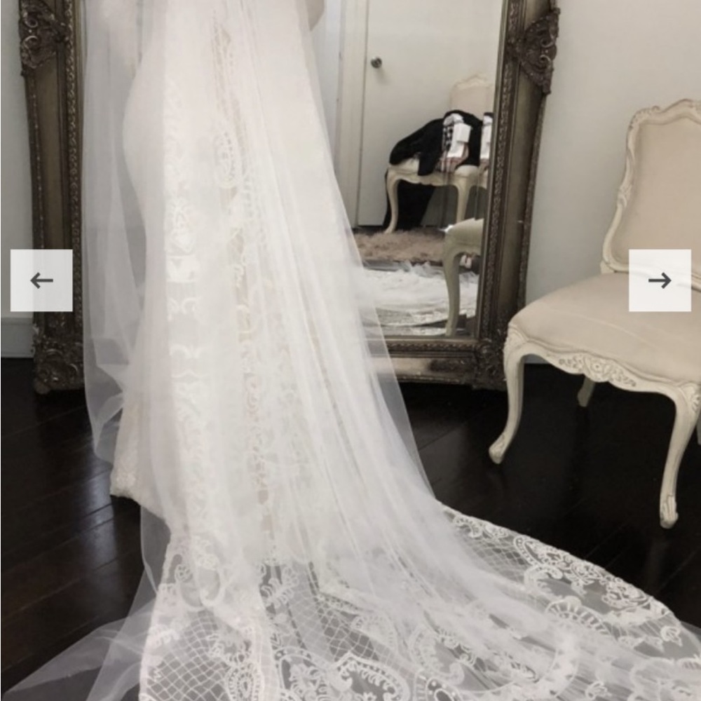 New Pic & Video added*** Zian Couture custom made wedding dress. - Picture 4 of 12